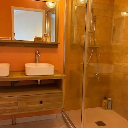 Longere De Charme, Bord De Loire Vakantiehuis *